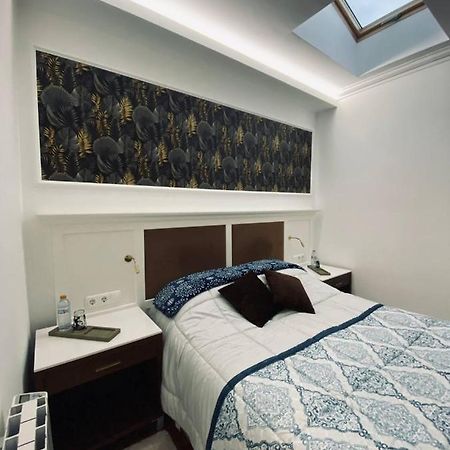 Private Room Trafaria Екстер'єр фото