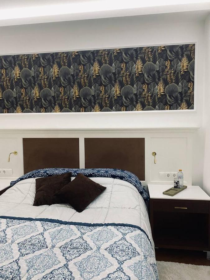 Private Room Trafaria Екстер'єр фото