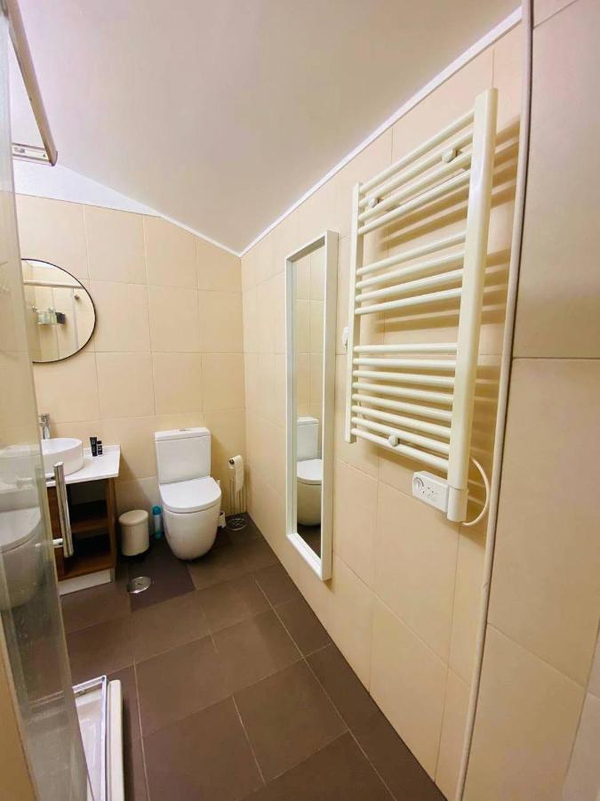 Private Room Trafaria Екстер'єр фото